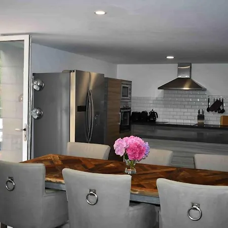 La Marcillande Apartment *